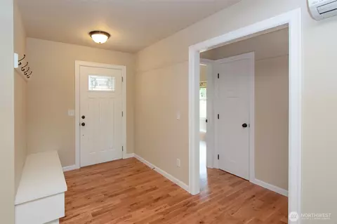 Entry Way - 121 Broadmoor St, Sequim, WA 98382 photo 1 of 2