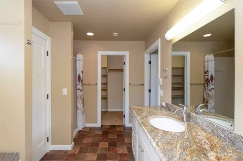 Bath - 121 Broadmoor St, Sequim, WA 98382 photo 3 of 4