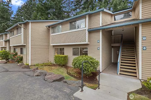 17519 149th Ave SE #D-3, Renton, WA 98058
