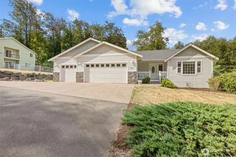 7977 E Clam Bay Ct, Port Orchard, WA 98366