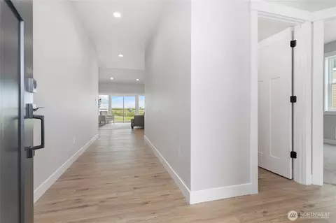 Entry Way - 316 W 3rd St, Everson, WA 98247 photo 1 of 2