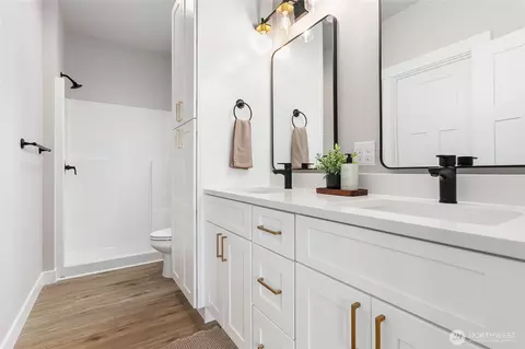 Bath - 316 W 3rd St, Everson, WA 98247 photo 1 of 3