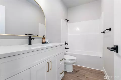 Bath - 316 W 3rd St, Everson, WA 98247 photo 3 of 3