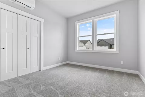 Bedroom - 320 W 3rd St, Everson, WA 98247 photo 3 of 6