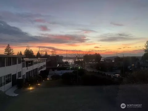 7322 19th St W #3B, Tacoma, WA 98466