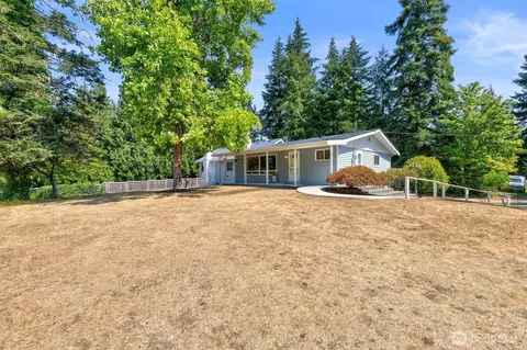 3741 NW Ridgeway Cir, Bremerton, WA 98312