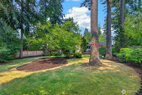 Exterior - 402 170th Pl SW, Bothell, WA 98012 photo 9 of 9