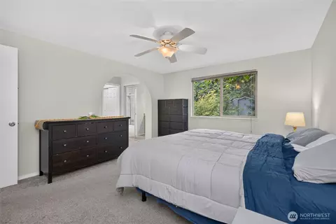 Bedroom - 402 170th Pl SW, Bothell, WA 98012 photo 2 of 4