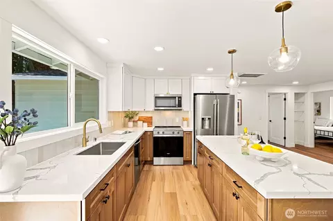 Kitchen - 824 116th St SW, Everett, WA 98204 photo 6 of 9