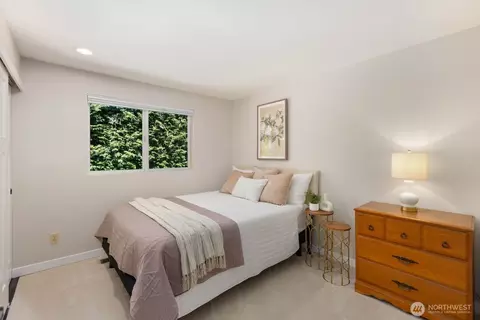 Bedroom - 10920 NE 189th St, Bothell, WA 98011 photo 1 of 6
