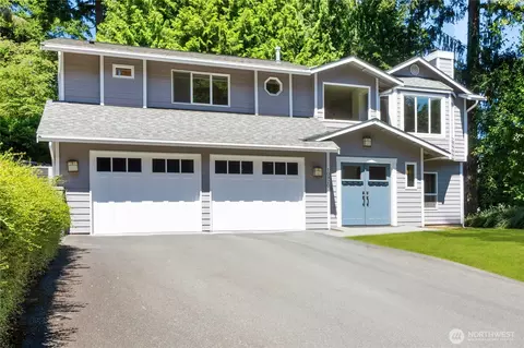Exterior - 10920 NE 189th St, Bothell, WA 98011 photo 2 of 6