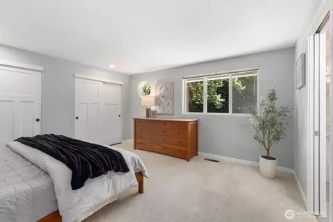 Bedroom - 10920 NE 189th St, Bothell, WA 98011 photo 2 of 6