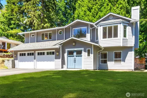 Exterior - 10920 NE 189th St, Bothell, WA 98011 photo 3 of 6