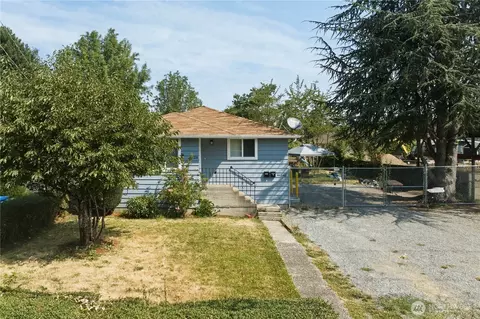 4424 S Holly St, Seattle, WA 98118