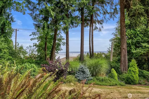 22971 Jefferson Point Rd NE, Kingston, WA 98346