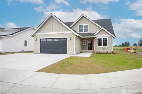 Exterior - 312 W 3rd St, Everson, WA 98247 photo 2 of 6