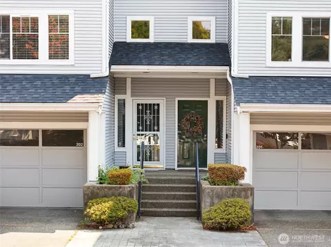4714 Fairwood Blvd NE #201, Tacoma, WA 98422