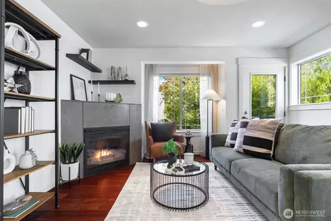 4507 Linden Ave N #A, Seattle, WA 98103