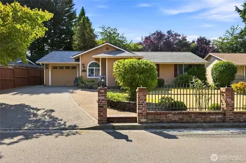33233 36th Ave SW, Federal Way, WA 98023