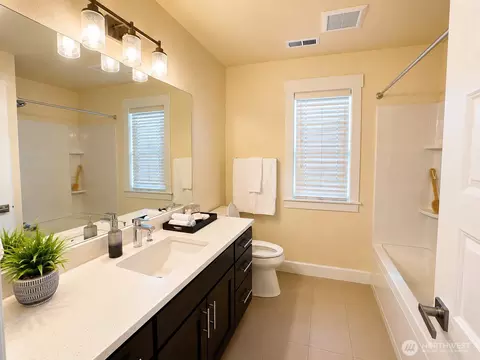 Bath - 4109 172nd Pl SE #SE, Bothell, WA 98012 photo 1 of 2