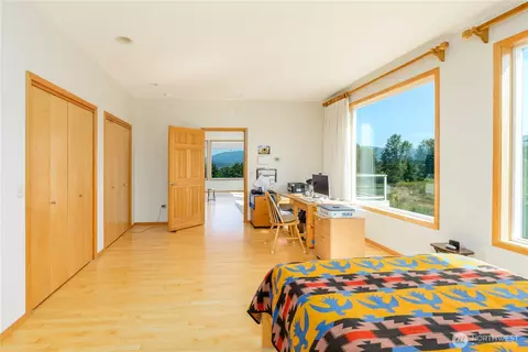 Bedroom - 160 Mariners View Ct, Sequim, WA 98382 photo 3 of 3