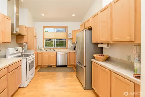 Kitchen - 160 Mariners View Ct, Sequim, WA 98382 photo 1 of 4