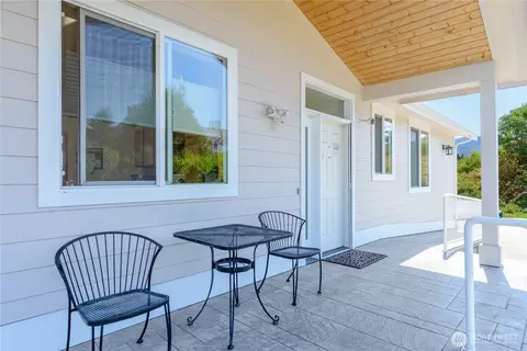 Exterior - 160 Mariners View Ct, Sequim, WA 98382 photo 1 of 3