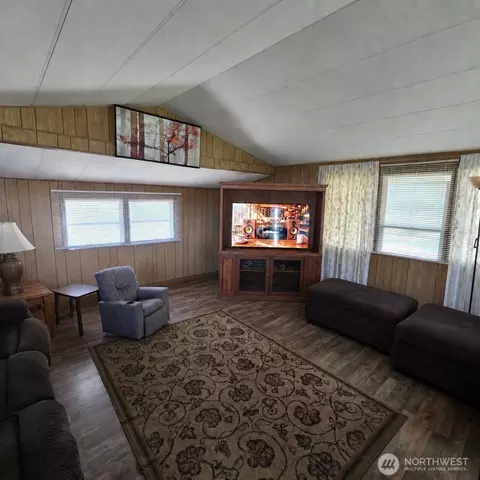 115 Walnut St, Coulee City, WA 99115