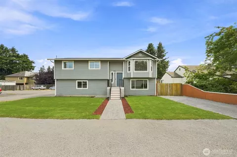 Exterior - 6809 Washington Ave, Everett, WA 98203 photo 9 of 10