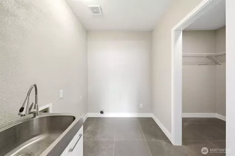 Other - 6809 Washington Ave, Everett, WA 98203 photo 3 of 6