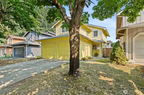 6104 Huntington Ln SE, Lacey, WA 98503
