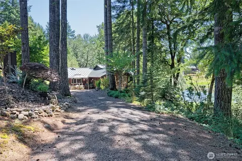 2111 W Hanks Lake Rd, Shelton, WA 98584