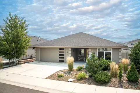 202 E Stanford Ave, Ellensburg, WA 98926