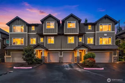 1900 Weaver Rd #J104, Snohomish, WA 98290