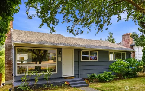 3844 49th Ave SW, Seattle, WA 98116