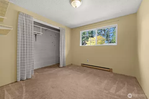 Bedroom - 3330 120th St SE, Everett, WA 98208 photo 4 of 5