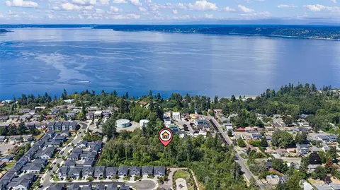 1309 S 272nd St, Des Moines, WA 98198
