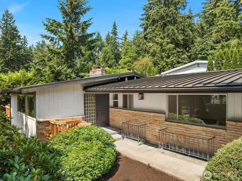 11215 Champagne Point Rd NE, Kirkland, WA 98034