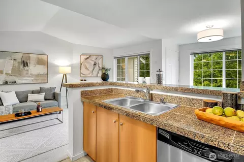 Kitchen - 12404 E Gibson Rd #B-304, Everett, WA 98204 photo 1 of 3