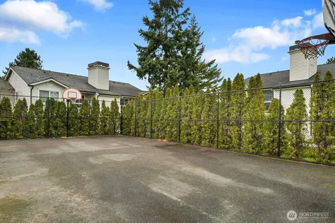 Exterior - 12404 E Gibson Rd #B-304, Everett, WA 98204 photo 6 of 6