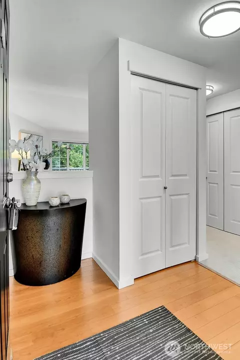 Entry Way - 12404 E Gibson Rd #B-304, Everett, WA 98204 photo 1 of 1
