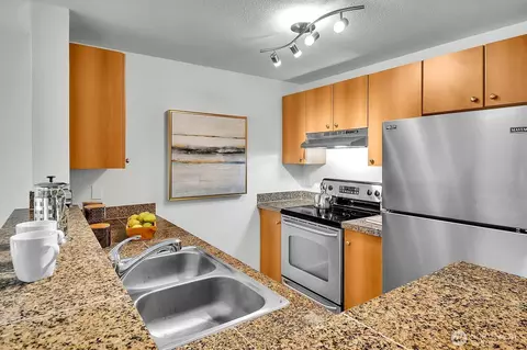 Kitchen - 12404 E Gibson Rd #B-304, Everett, WA 98204 photo 2 of 3
