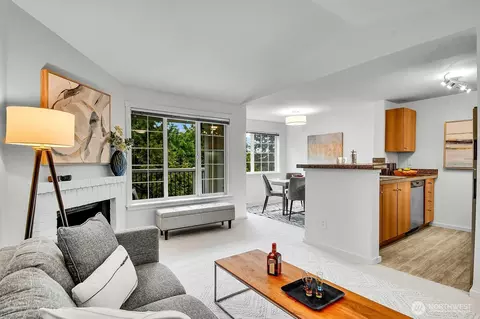 Living - 12404 E Gibson Rd #B-304, Everett, WA 98204 photo 4 of 4