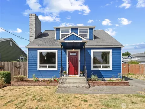 614 15th St NW, Puyallup, WA 98371