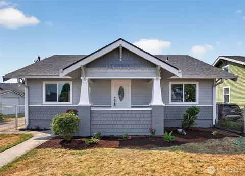 862 S 39th St, Tacoma, WA 98418