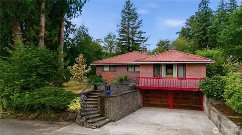 1405 Shaw Rd E, Puyallup, WA 98372