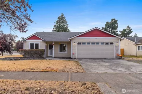 10642 Van Norhop St SE, Yelm, WA 98597