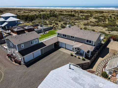 935 S Sand Dune Ave SW, Ocean Shores, WA 98569