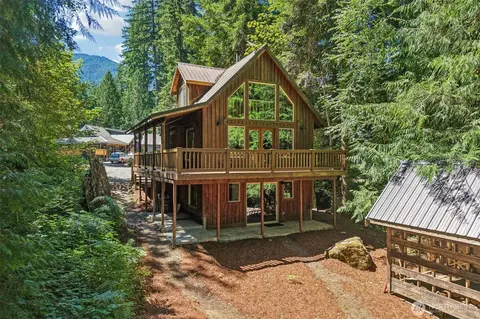 75742 NE 123rd St, Skykomish, WA 98288
