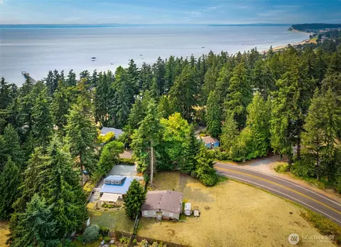 5905 Fish Rd, Freeland, WA 98249
